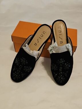 Unisa Black Velvet Jeweled Slip-On Mules